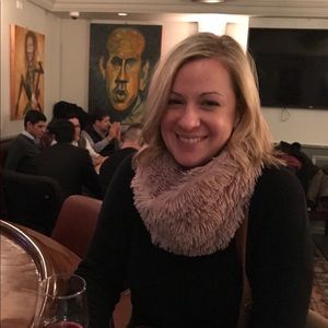 Meet your Posher, Eileen